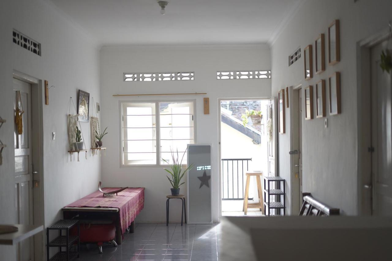 Oke Baik Hostel Jogjacarta Exterior foto