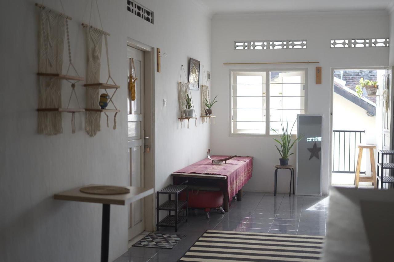 Oke Baik Hostel Jogjacarta Exterior foto