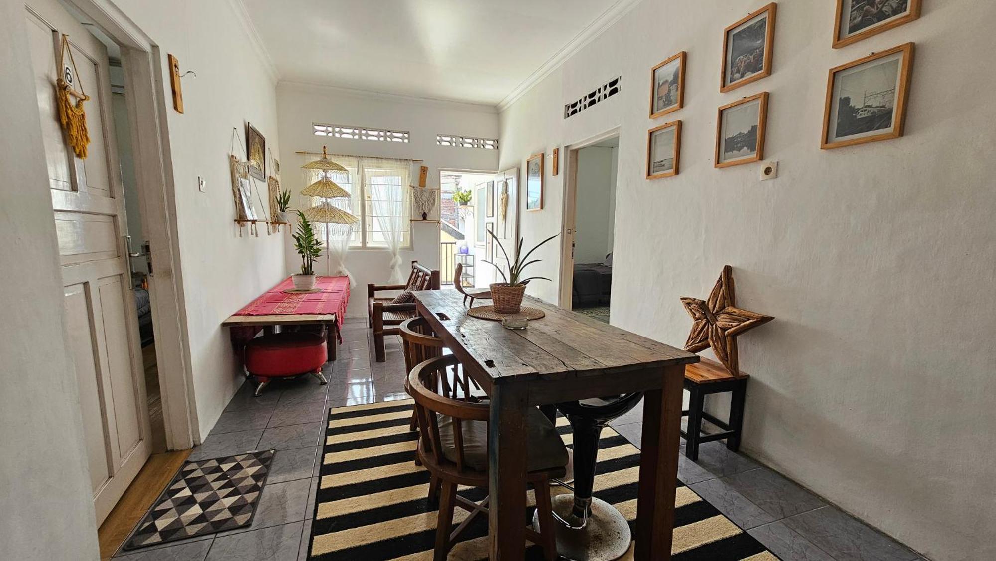 Oke Baik Hostel Jogjacarta Exterior foto